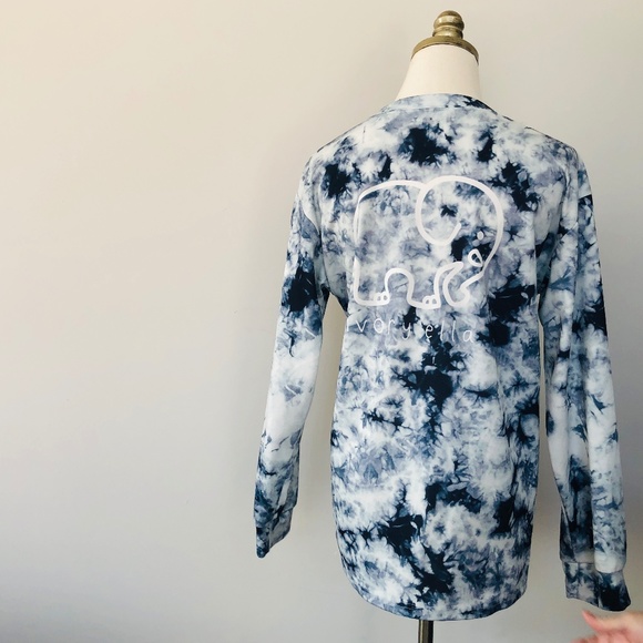 Blue Pullover Medium - Picture 6 of 7